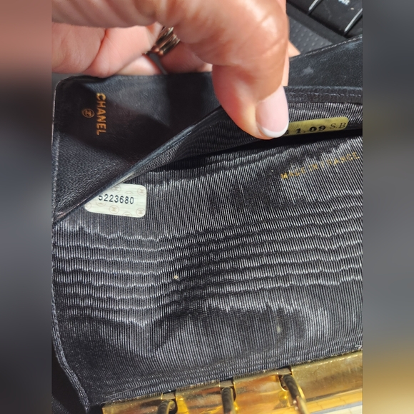 Chanel Matrasse MM Agenda - Picture 2 of 11